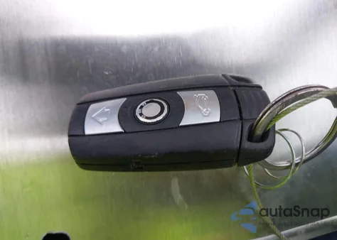 2015 BMW X1 Sdrive28I из США, поврежденный, VIN WBAVM1C50FV498555